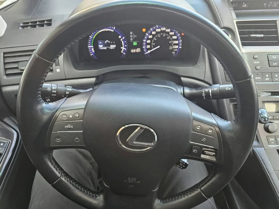 2010 Lexus HS - Image 9 of 20