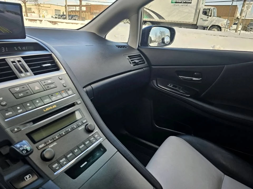2010 Lexus HS - Image 6 of 20