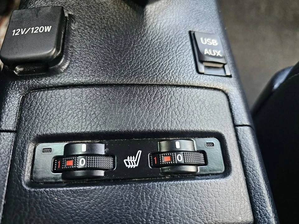 2010 Lexus HS - Image 16 of 20