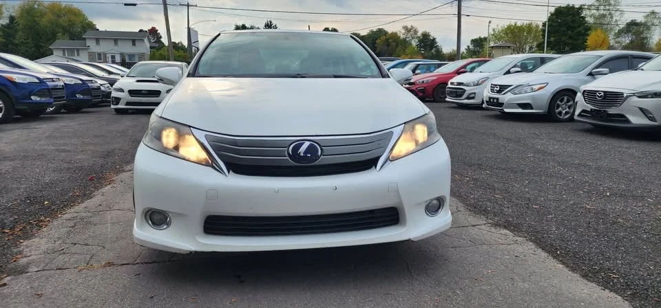 2010 Lexus HS - Image 2 of 16