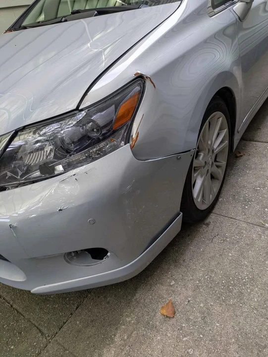2010 Lexus HS - Image 3 of 3