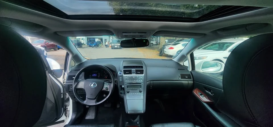 2010 Lexus HS - Image 14 of 18
