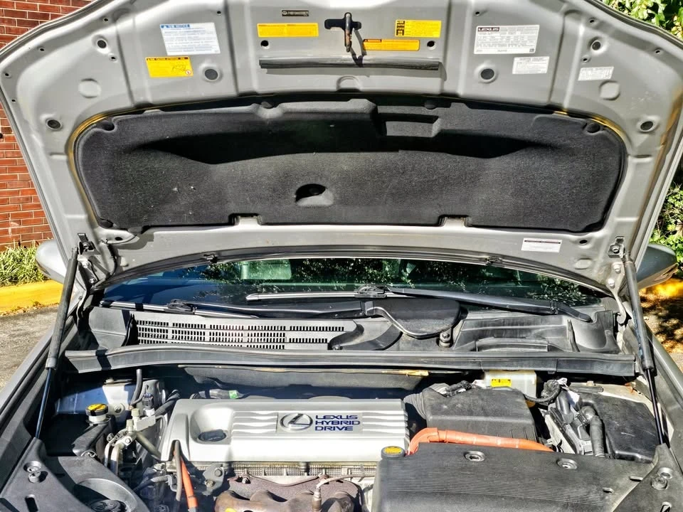 2010 Lexus HS - Image 12 of 13
