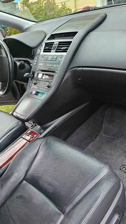 2010 Lexus HS - Image 5 of 7