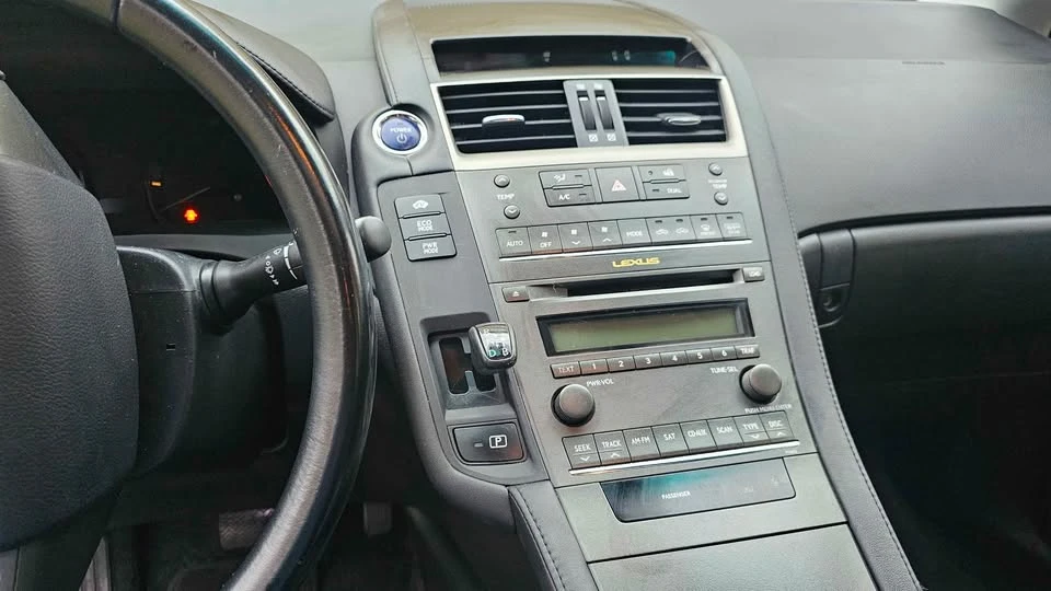 2010 Lexus HS - Image 6 of 7