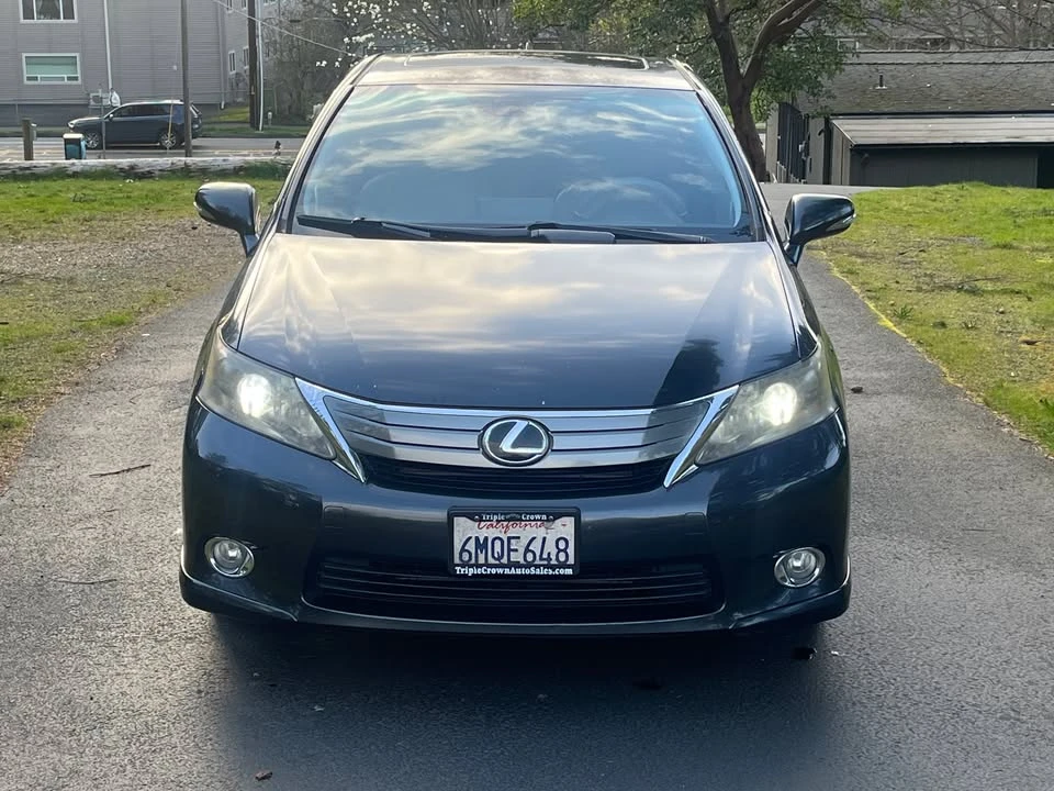 2010 Lexus HS - Image 2 of 15