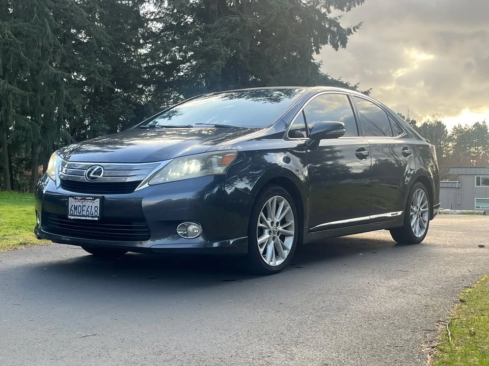 2010 Lexus HS - Image 3 of 15
