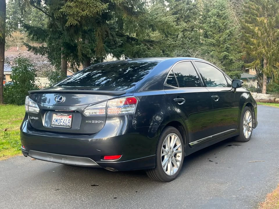 2010 Lexus HS - Image 6 of 15