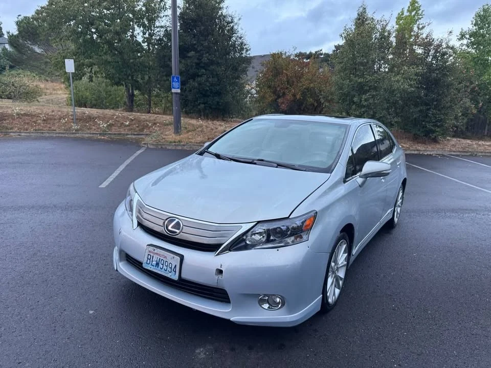 2010 Lexus HS - Image 3 of 12