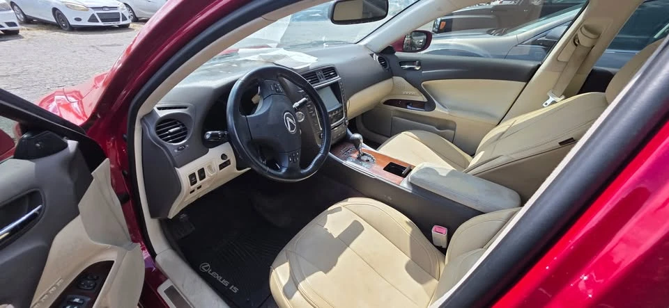 2010 Lexus IS 2nd Gen - Image 5 of 7