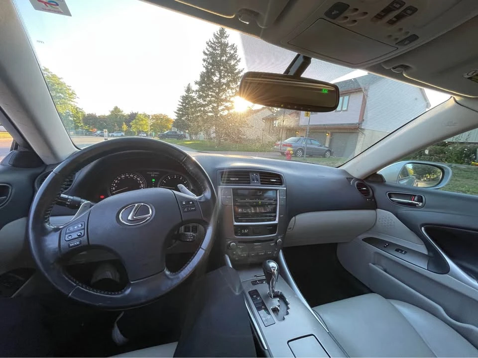 2010 Lexus IS 2nd Gen - Image 9 of 13