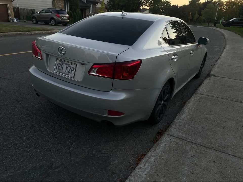 2010 Lexus IS 2nd Gen - Image 5 of 13
