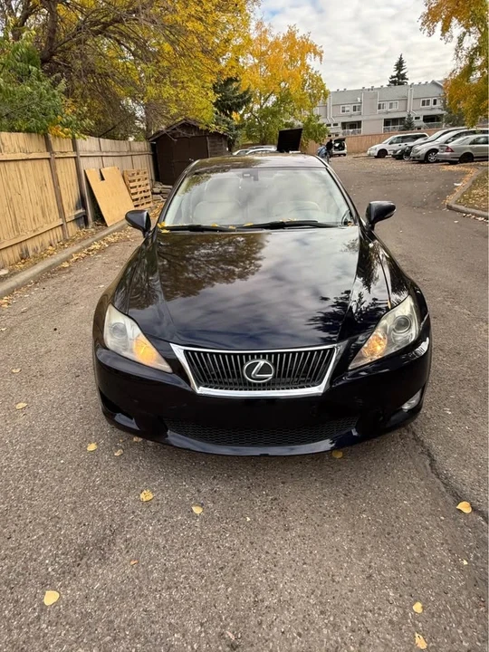 2010 Lexus IS 2nd Gen - Image 4 of 7