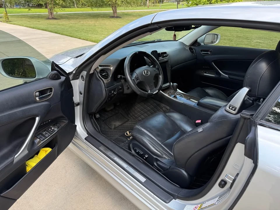 2010 Lexus IS 2nd Gen - Image 14 of 15