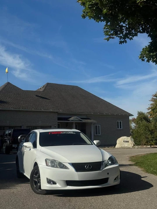 2010 Lexus IS 2nd Gen - Image 5 of 11