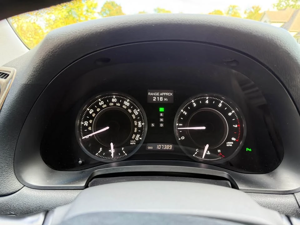 2010 Lexus IS 2nd Gen - Image 8 of 15