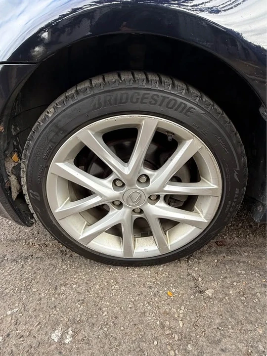 2010 Lexus IS 2nd Gen - Image 5 of 7