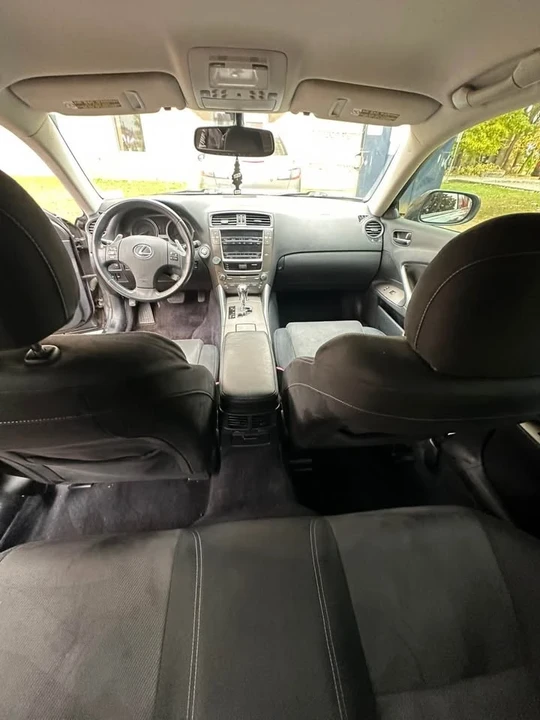 2010 Lexus IS 2nd Gen - Image 5 of 14
