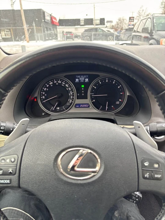 2010 Lexus IS 2nd Gen - Image 5 of 7