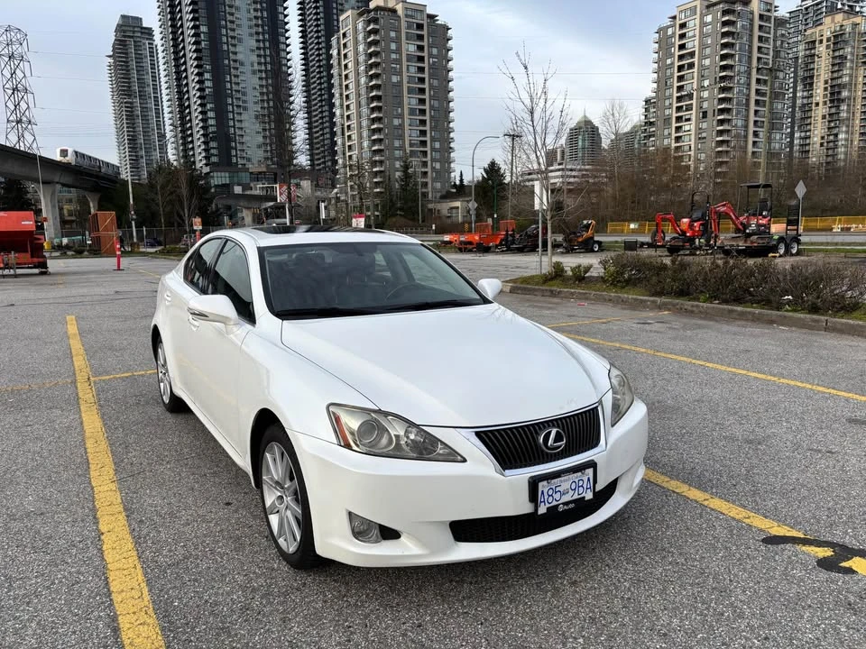 2010 Lexus IS 2nd Gen - Image 4 of 17