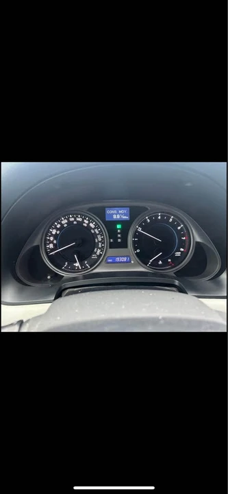 2010 Lexus IS 2nd Gen - Image 7 of 8