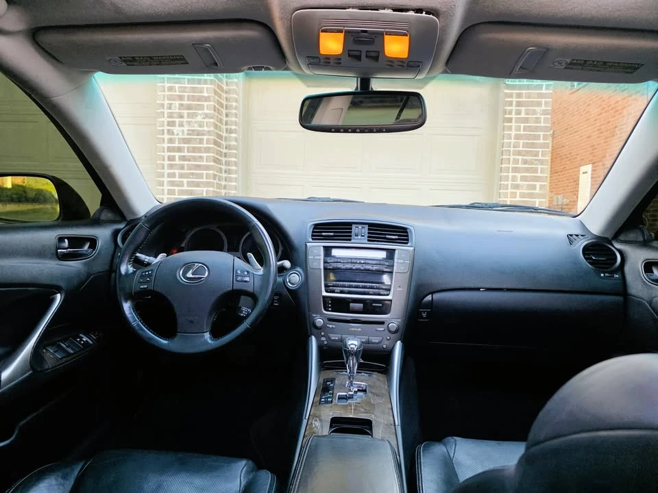 2010 Lexus IS 2nd Gen - Image 4 of 17