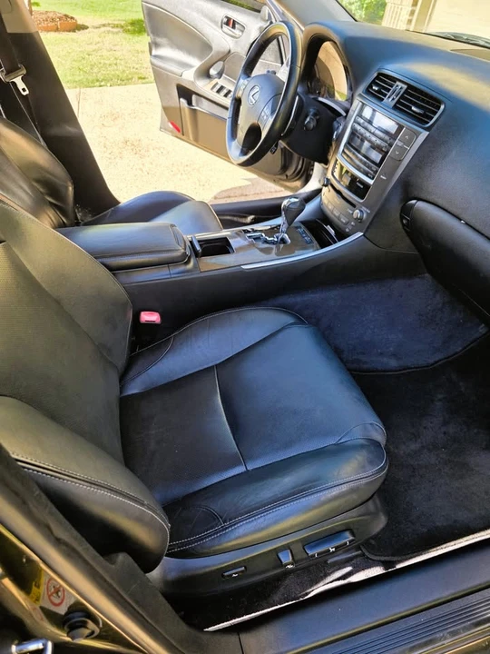 2010 Lexus IS 2nd Gen - Image 3 of 17