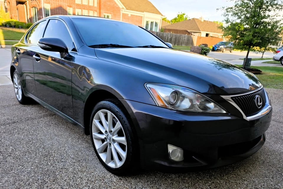 2010 Lexus IS 2nd Gen - Image 5 of 17