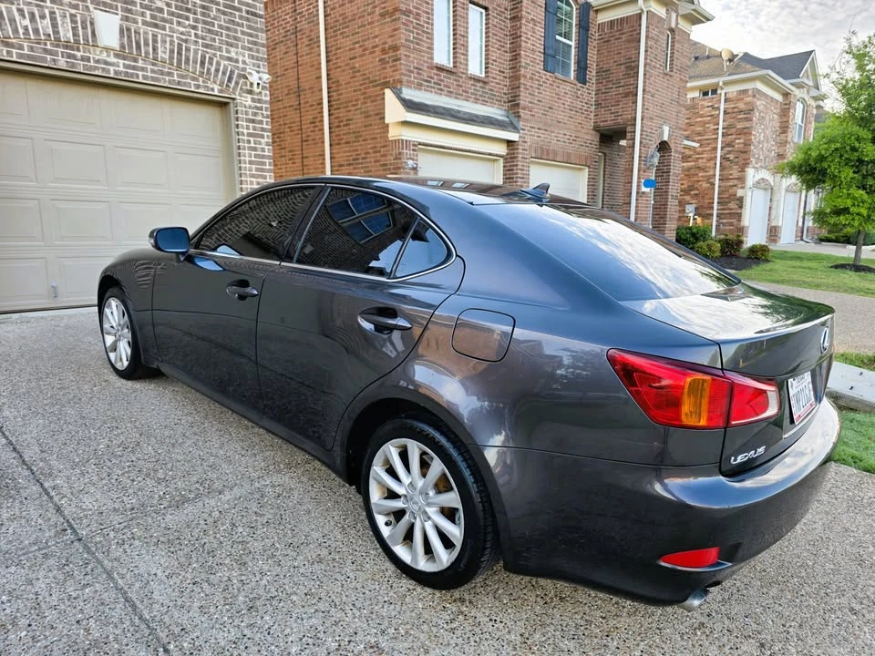 2010 Lexus IS 2nd Gen - Image 16 of 17