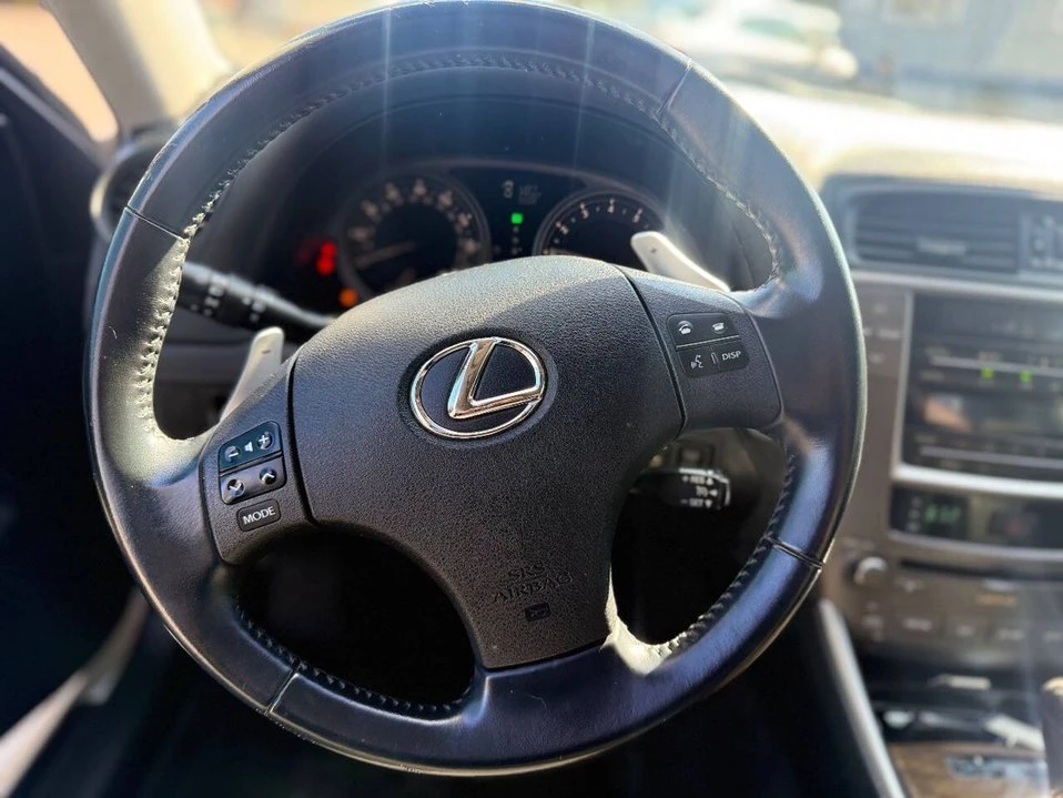 2010 Lexus IS 2nd Gen - Image 9 of 20
