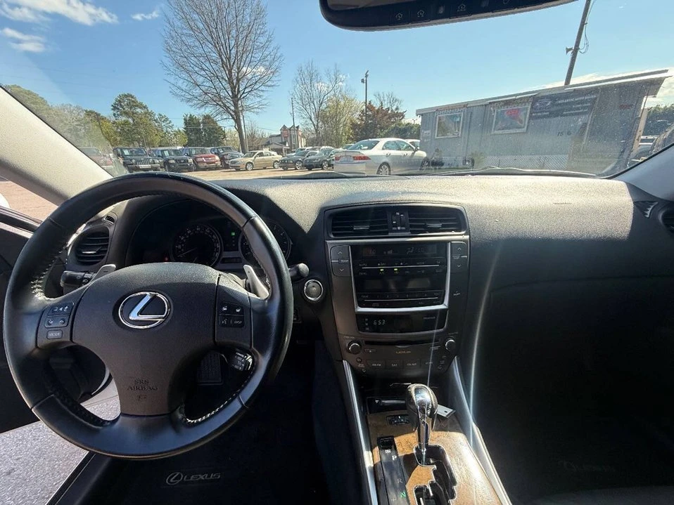 2010 Lexus IS 2nd Gen - Image 10 of 20