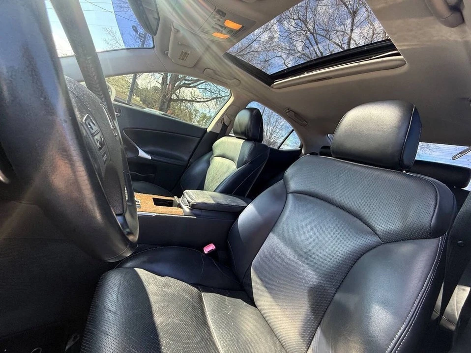 2010 Lexus IS 2nd Gen - Image 12 of 20