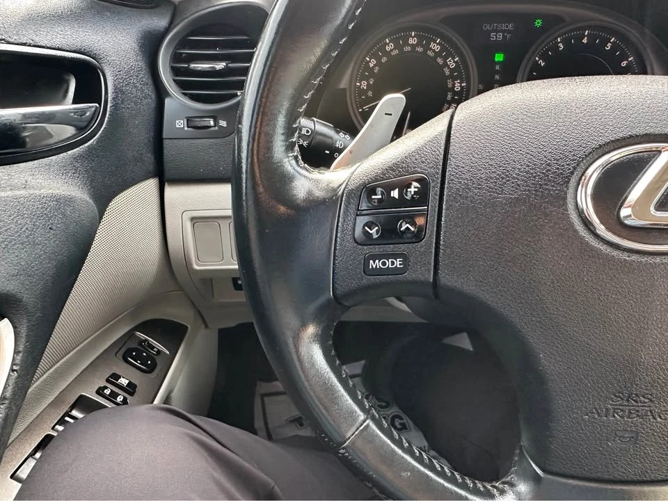 2010 Lexus IS 2nd Gen - Image 11 of 18