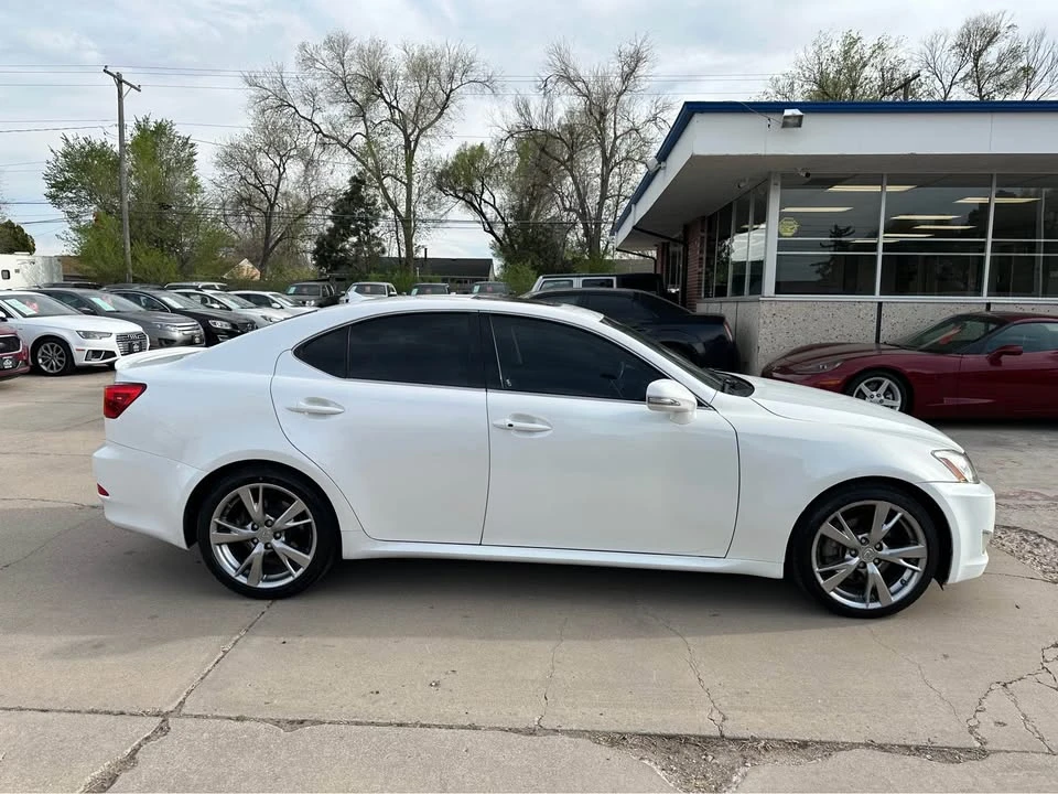 2010 Lexus IS 2nd Gen - Image 7 of 18