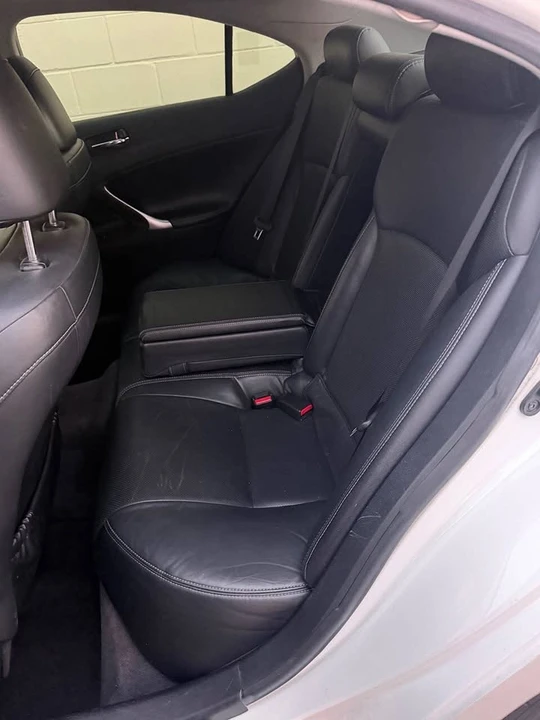 2010 Lexus IS 2nd Gen - Image 11 of 20