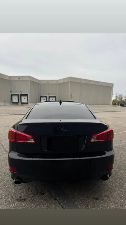 2010 Lexus IS 2nd Gen - Image 5 of 10
