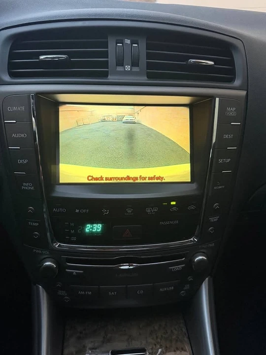 2010 Lexus IS 2nd Gen - Image 16 of 20