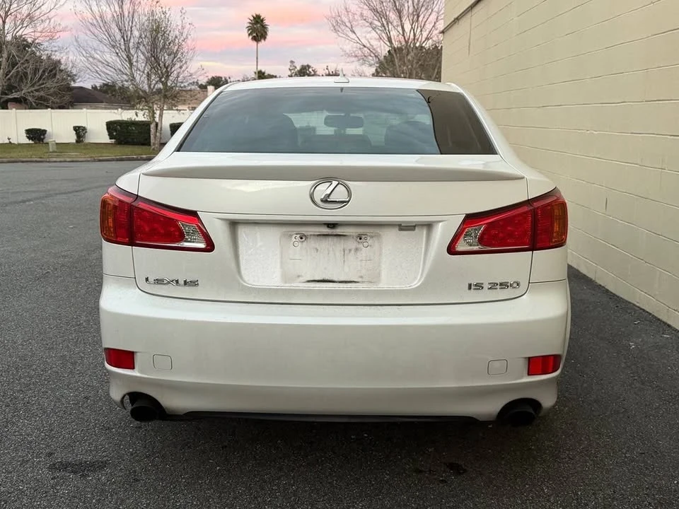 2010 Lexus IS 2nd Gen - Image 4 of 20