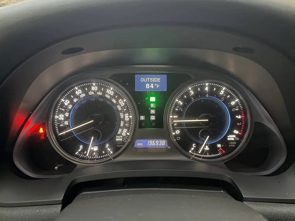 2010 Lexus IS 2nd Gen - Image 17 of 20