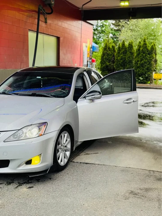 2010 Lexus IS 2nd Gen - Image 2 of 10