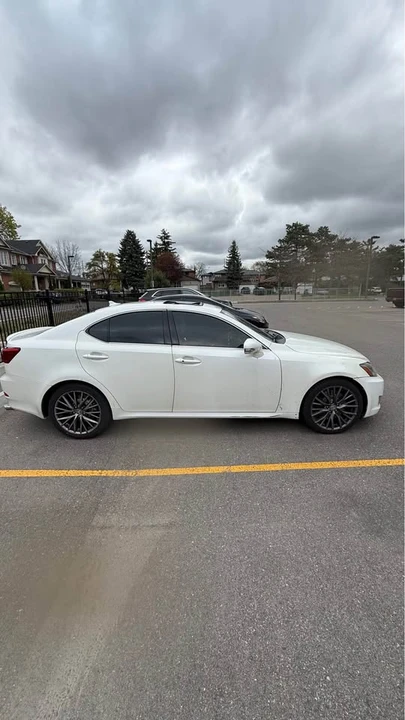 2010 Lexus IS 2nd Gen - Image 4 of 11