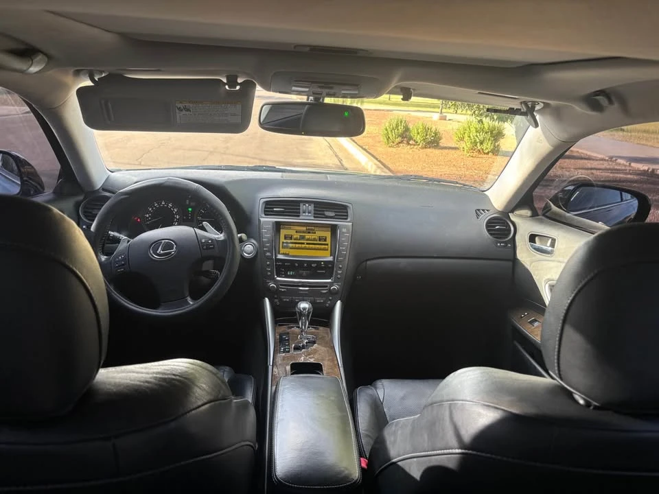 2010 Lexus IS 2nd Gen - Image 19 of 20
