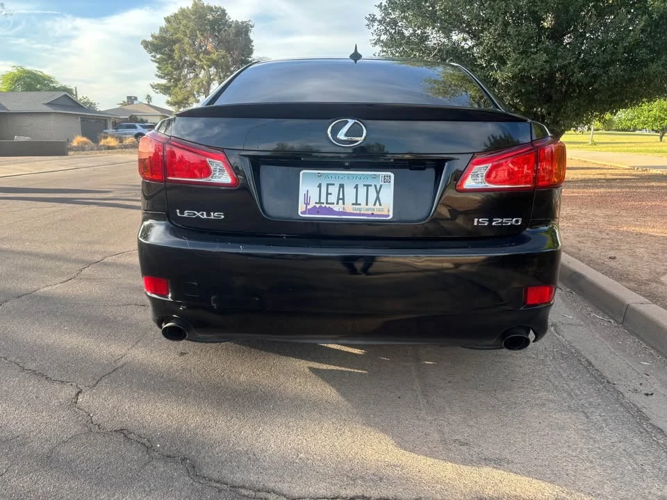 2010 Lexus IS 2nd Gen - Image 4 of 20