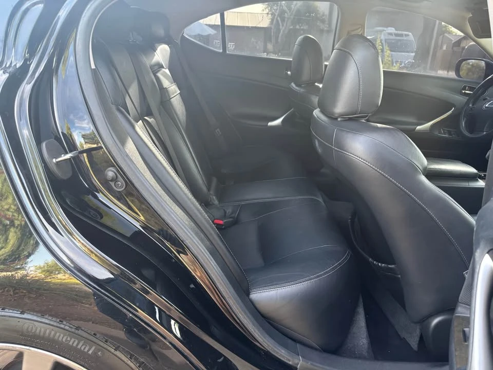 2010 Lexus IS 2nd Gen - Image 14 of 20