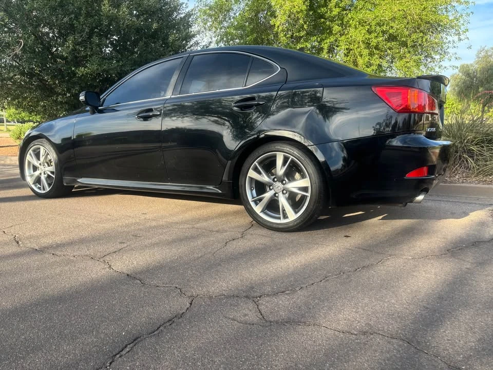 2010 Lexus IS 2nd Gen - Image 3 of 20