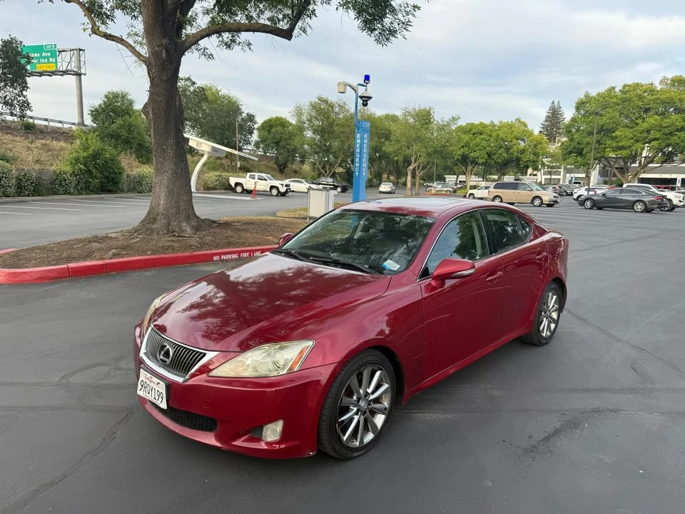 2010 Lexus IS 2nd Gen - Image 6 of 14