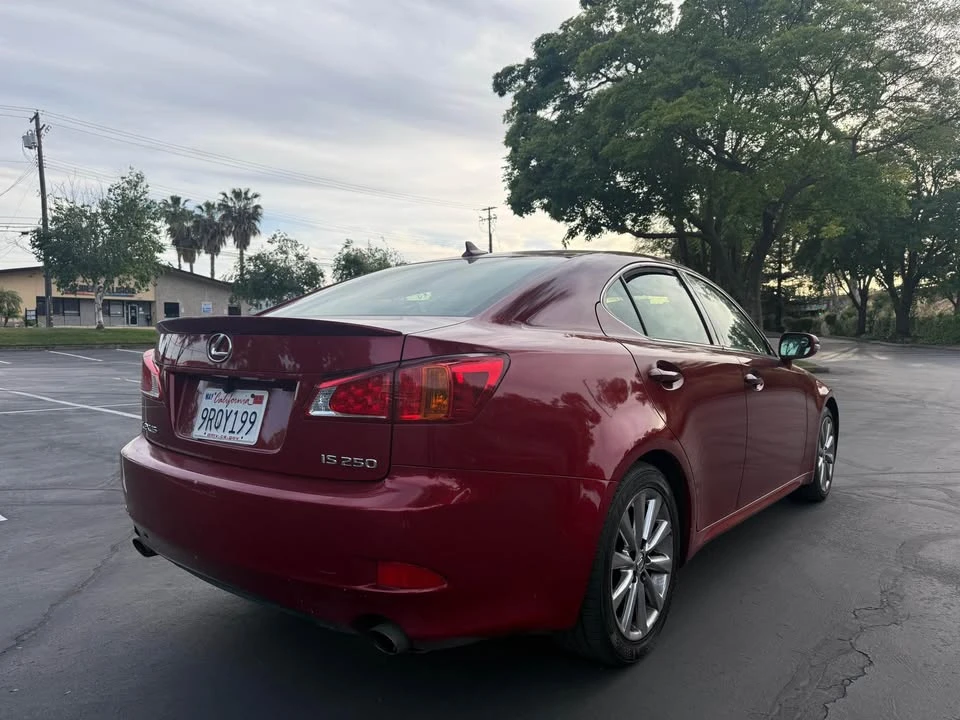 2010 Lexus IS 2nd Gen - Image 3 of 14