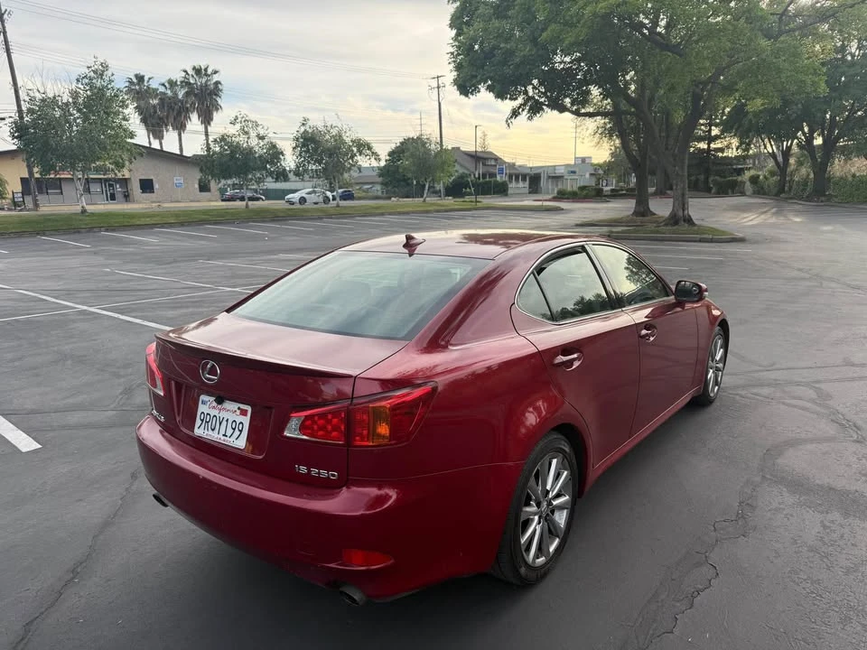 2010 Lexus IS 2nd Gen - Image 5 of 14