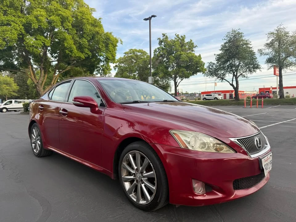 2010 Lexus IS 2nd Gen - Image 7 of 14