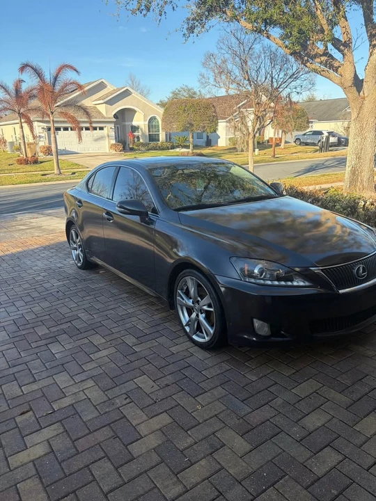 2010 Lexus IS 2nd Gen - Image 4 of 9